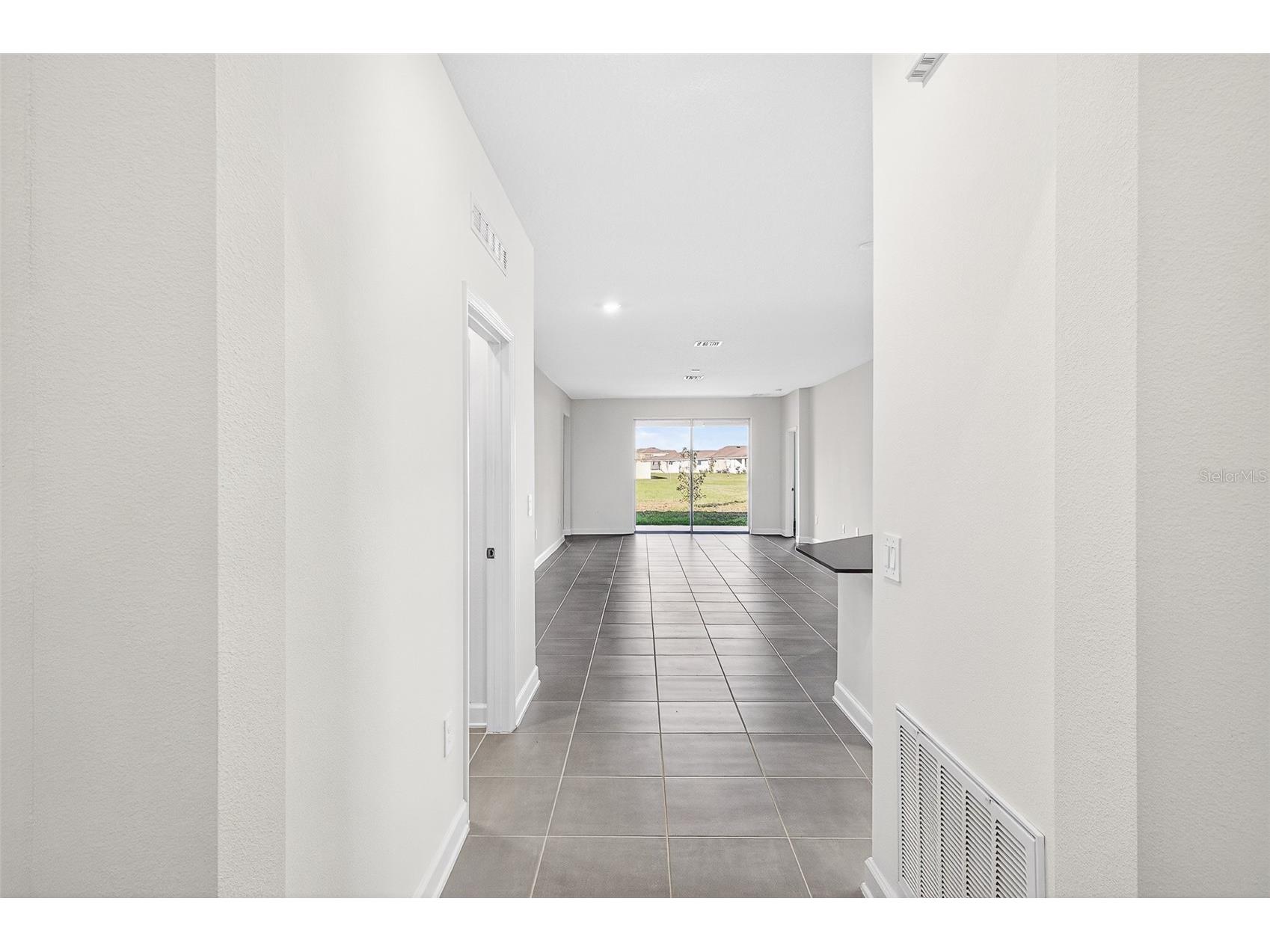 2619 Peace Of Mind Avenue Kissimmee FL 34744 O6380357 image8
