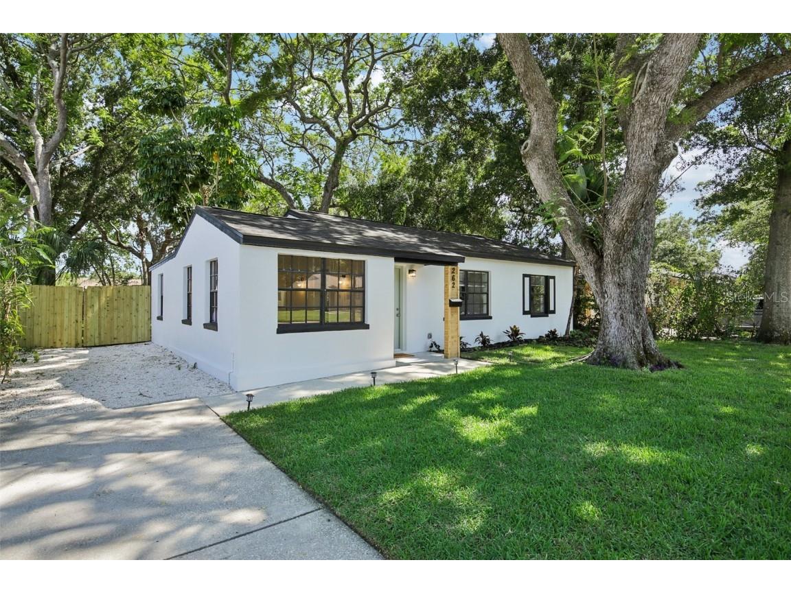 262 41st Avenue NE Saint Petersburg FL 33703 T3531844 image1