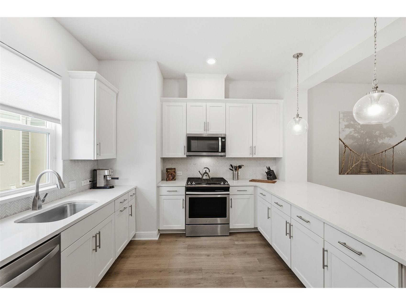 262 8th Street N Saint Petersburg FL 33701 TB8464050 image13
