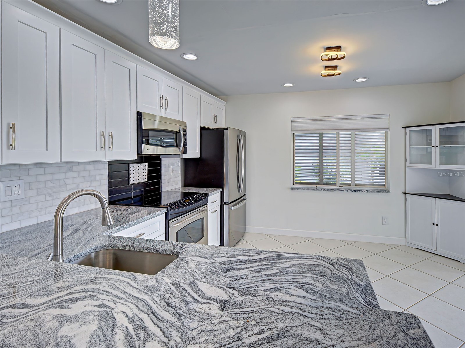 262 Cerromar Way S #53 Venice FL 34293 N6144639 image12