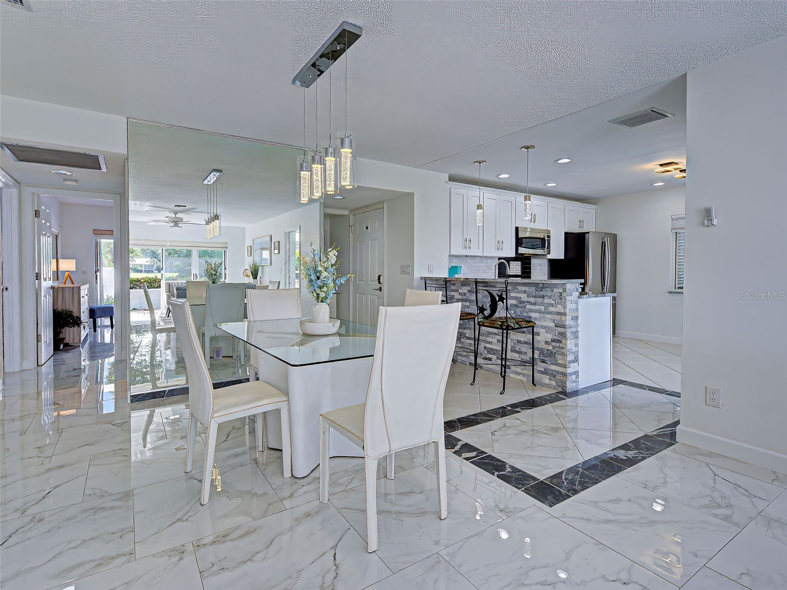 262 Cerromar Way S #53 Venice FL 34293 N6144639 image7