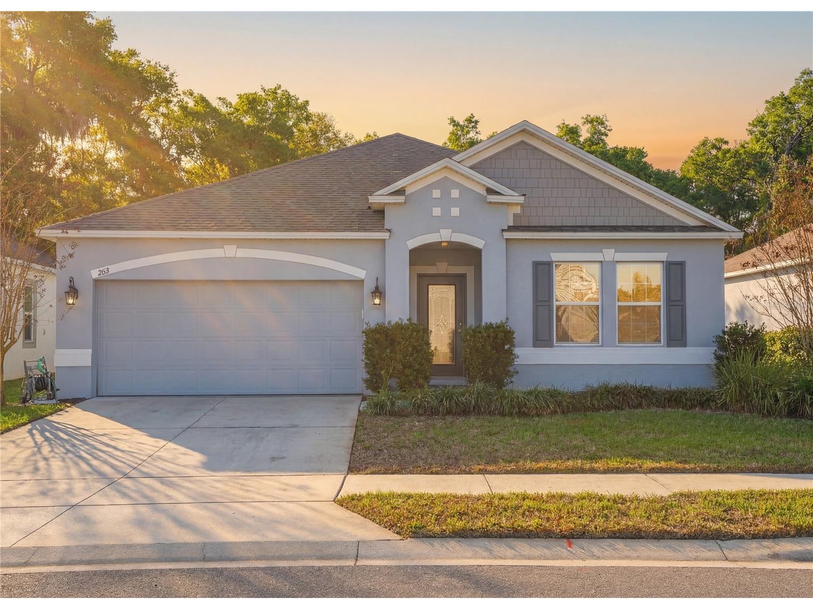 262 E Fiesta Key Loop Deland FL 32720 O6391747 image1