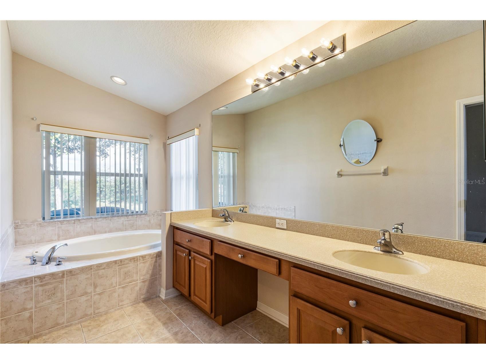 262 Hartford Court Spring Hill FL 34609 TB8519195 image34