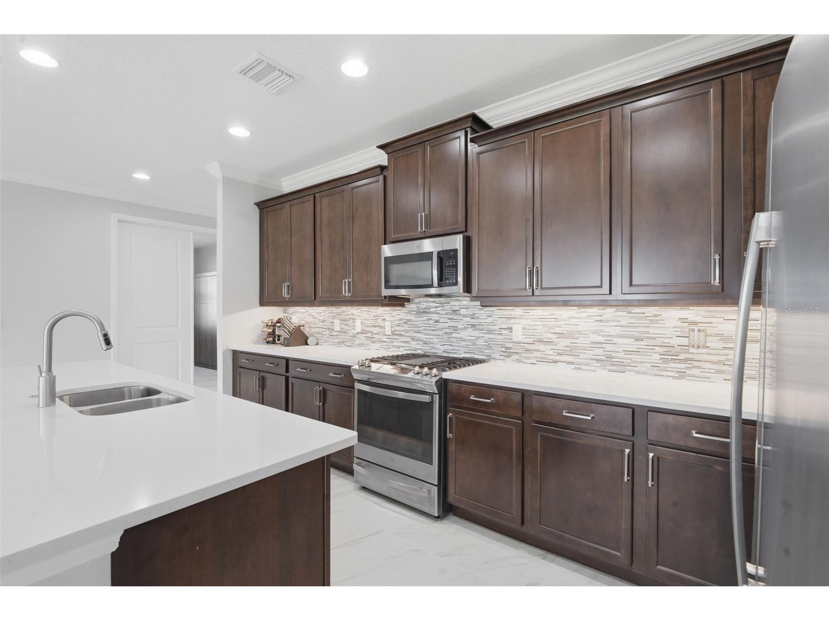 262 Northcote Court Deland FL 32724 V4948286 image15