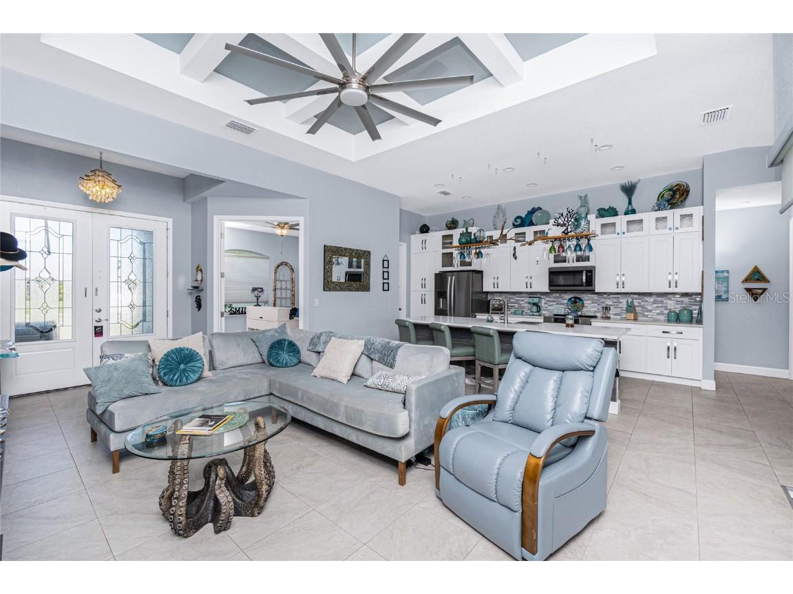 262 Rotonda Boulevard N Rotonda West FL 33947 D6142795 image5