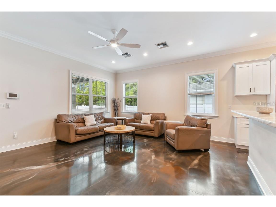 2620 3rd Avenue S Saint Petersburg FL 33712 TB8410958 image16