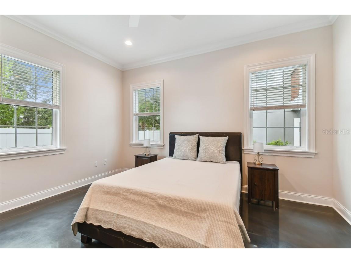 2620 3rd Avenue S Saint Petersburg FL 33712 TB8410958 image18