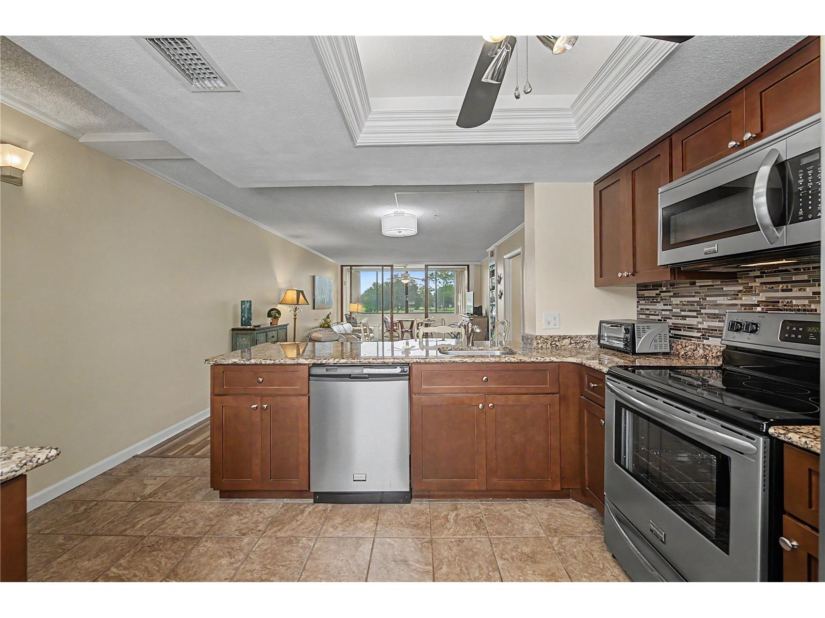 2620 Cove Cay Drive #207 Clearwater FL 33760 - TAMPA BAY AND GOLF COURSE POND TB8516369 image6