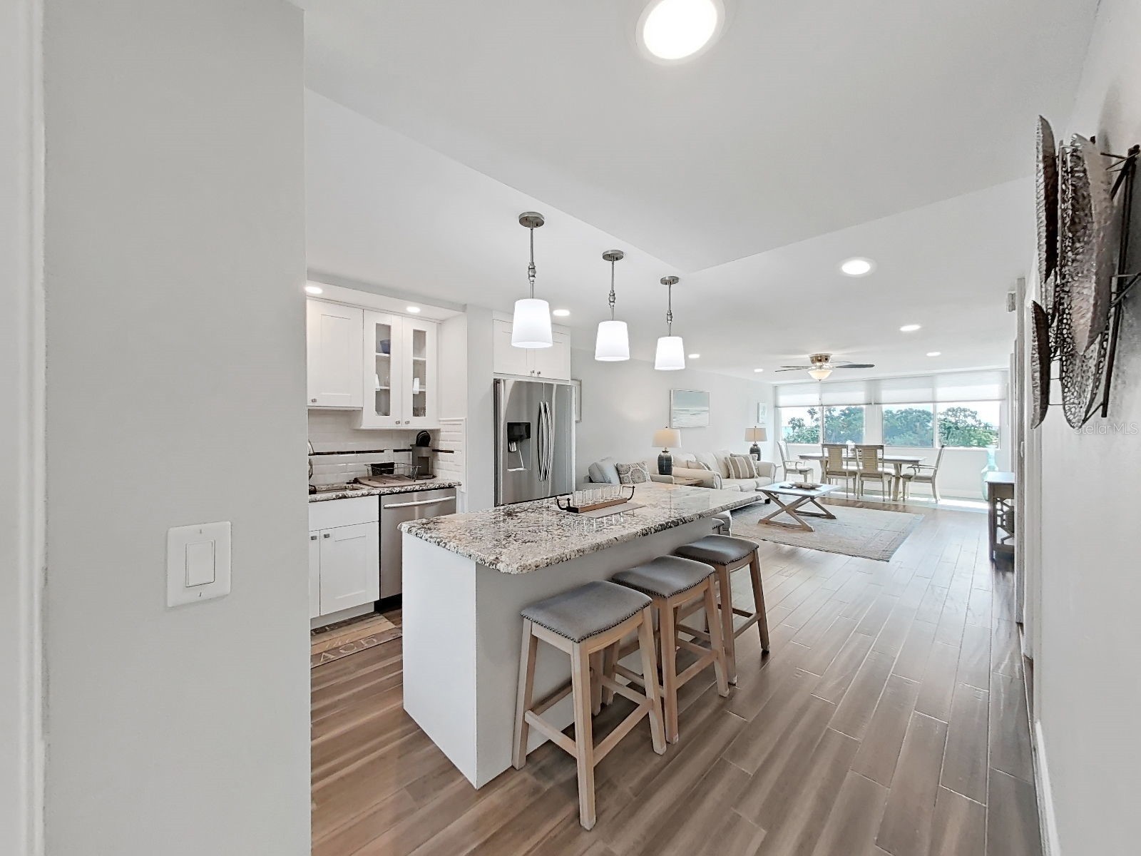 2620 Cove Cay Drive #403 Clearwater FL 33760 - OLD TAMPA BAY TB8516619 image3