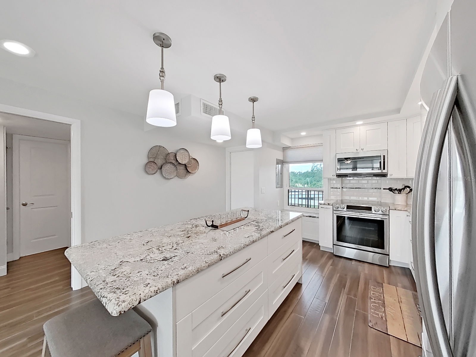 2620 Cove Cay Drive #403 Clearwater FL 33760 - OLD TAMPA BAY TB8516619 image6