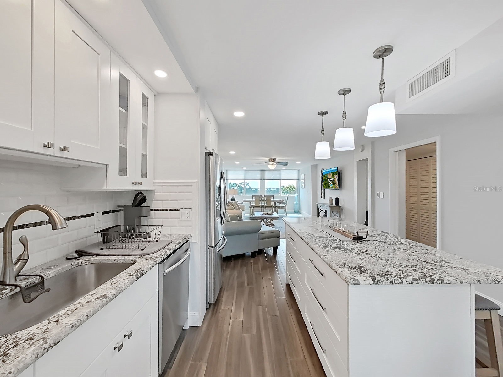 2620 Cove Cay Drive #403 Clearwater FL 33760 - OLD TAMPA BAY TB8516619 image7