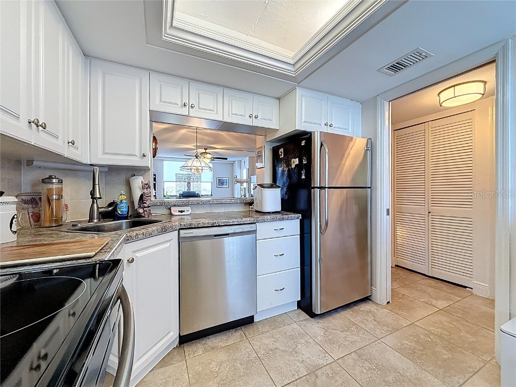 2620 Cove Cay Drive #502 Clearwater FL 33760 - TAMPA BAY TB8454703 image7