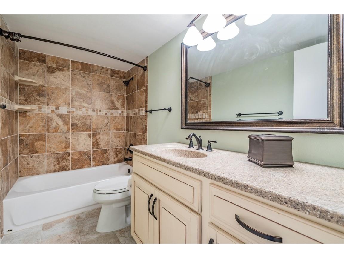 2620 Cove Cay Drive #601 Clearwater FL 33760 - TAMPA BAY AND GOLF COURSE POND TB8454500 image23