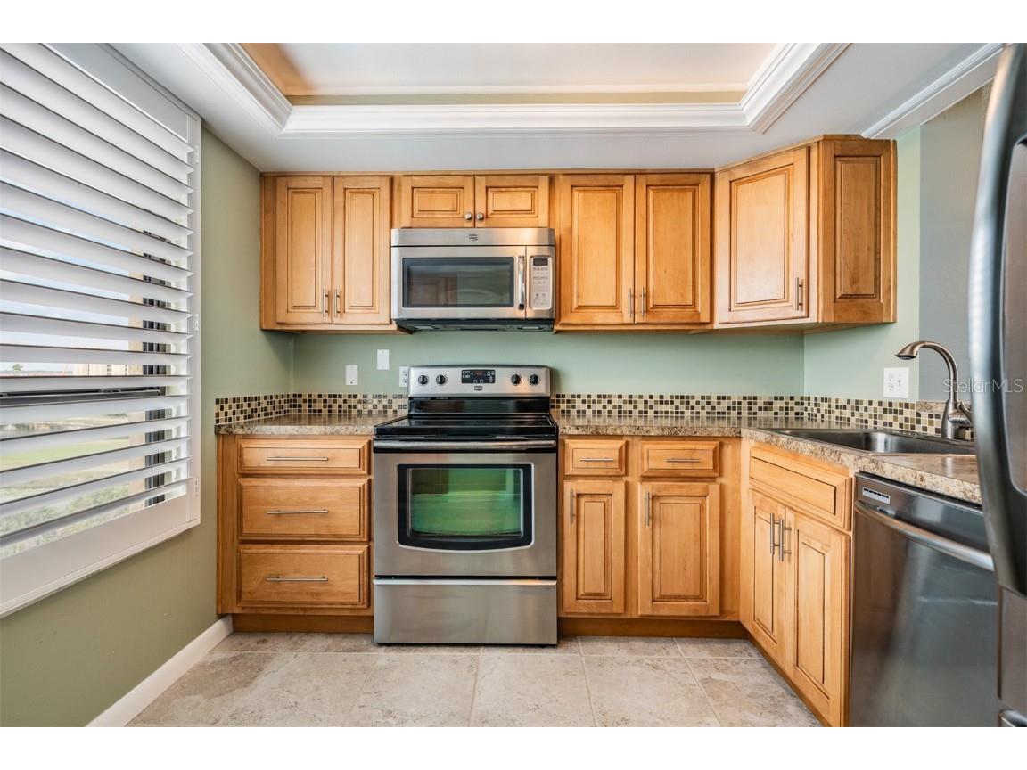 2620 Cove Cay Drive #601 Clearwater FL 33760 - TAMPA BAY AND GOLF COURSE POND TB8454500 image3