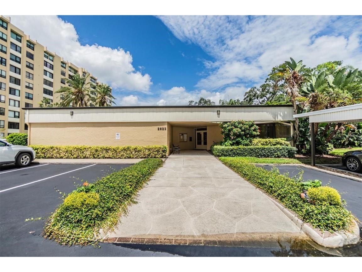 2620 Cove Cay Drive #601 Clearwater FL 33760 - TAMPA BAY AND GOLF COURSE POND TB8454500 image40