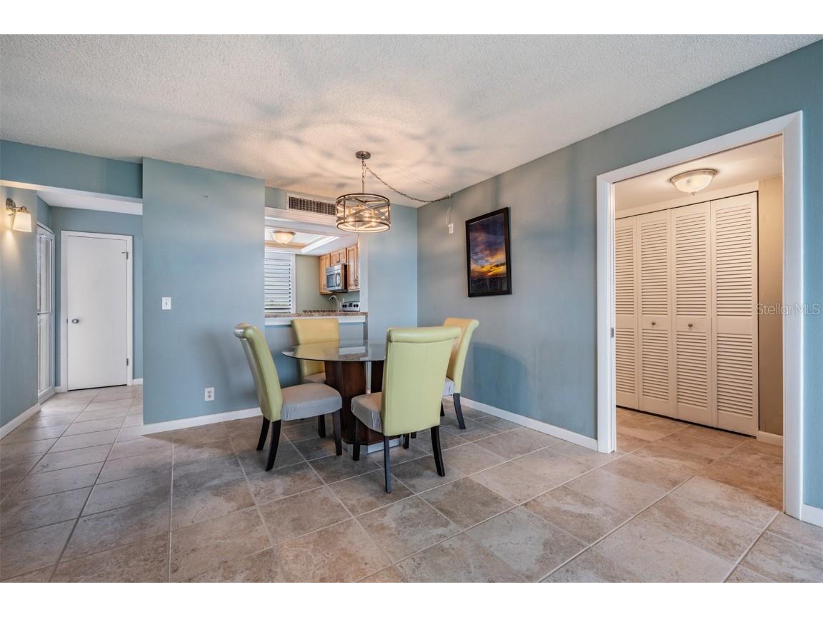 2620 Cove Cay Drive #601 Clearwater FL 33760 - TAMPA BAY AND GOLF COURSE POND TB8454500 image9