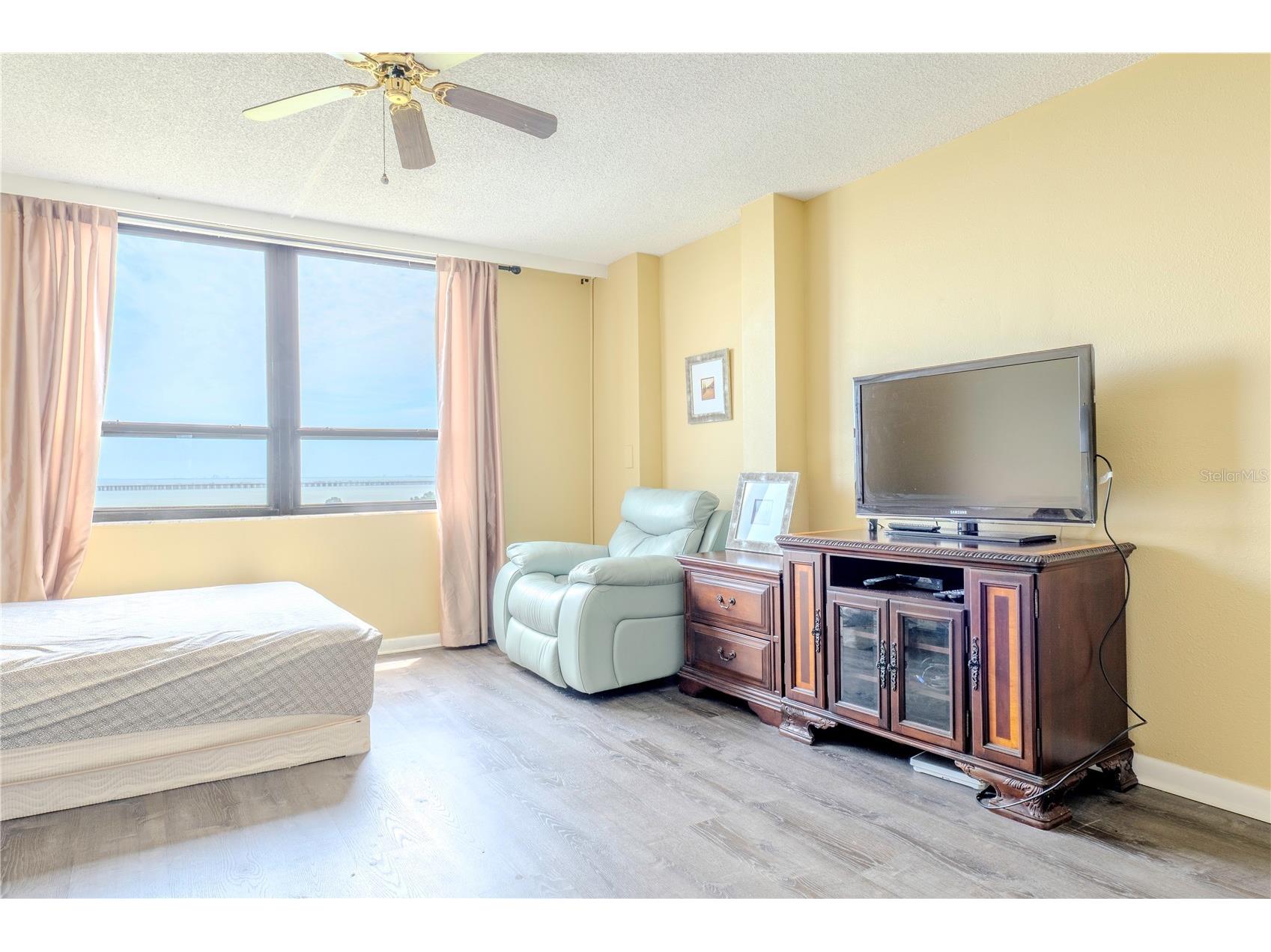 2620 Cove Cay Drive #802 Clearwater FL 33760 TB8508562 image3