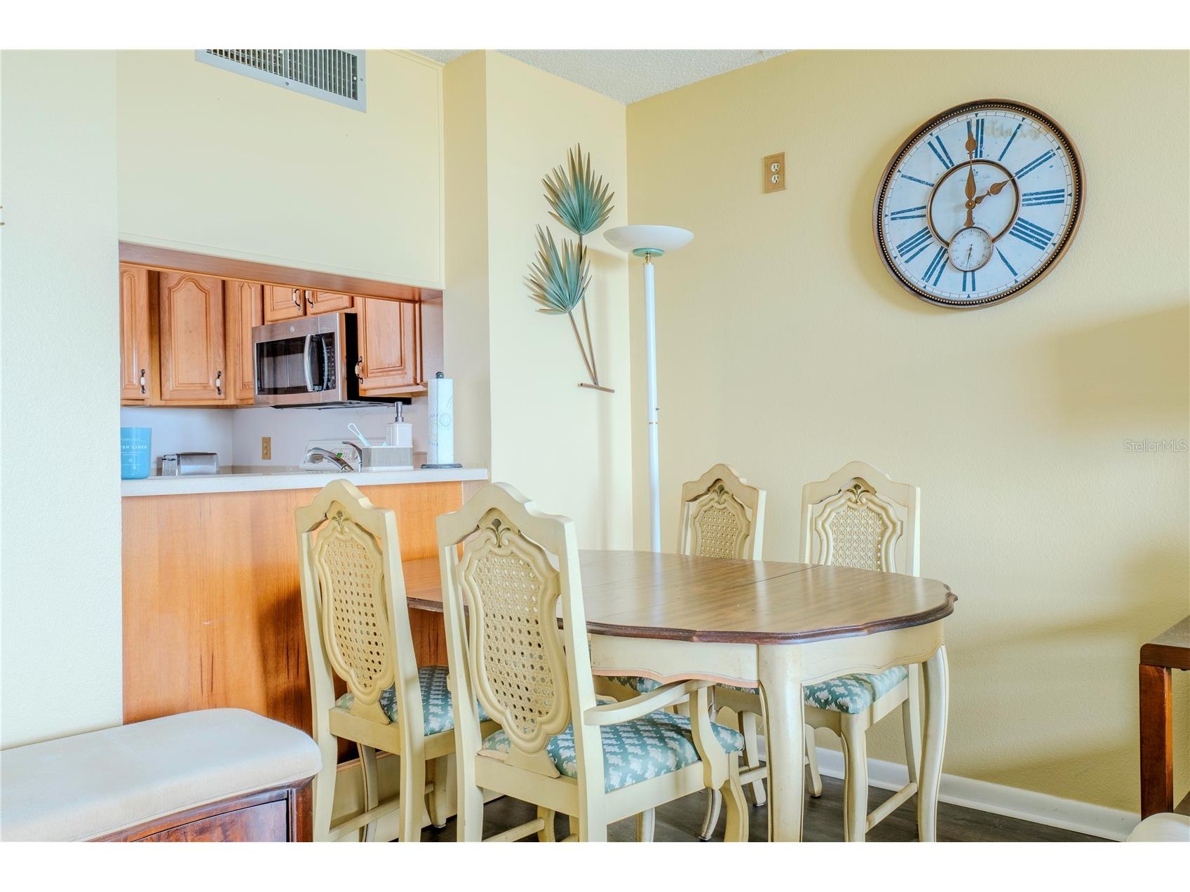 2620 Cove Cay Drive #802 Clearwater FL 33760 TB8508562 image4