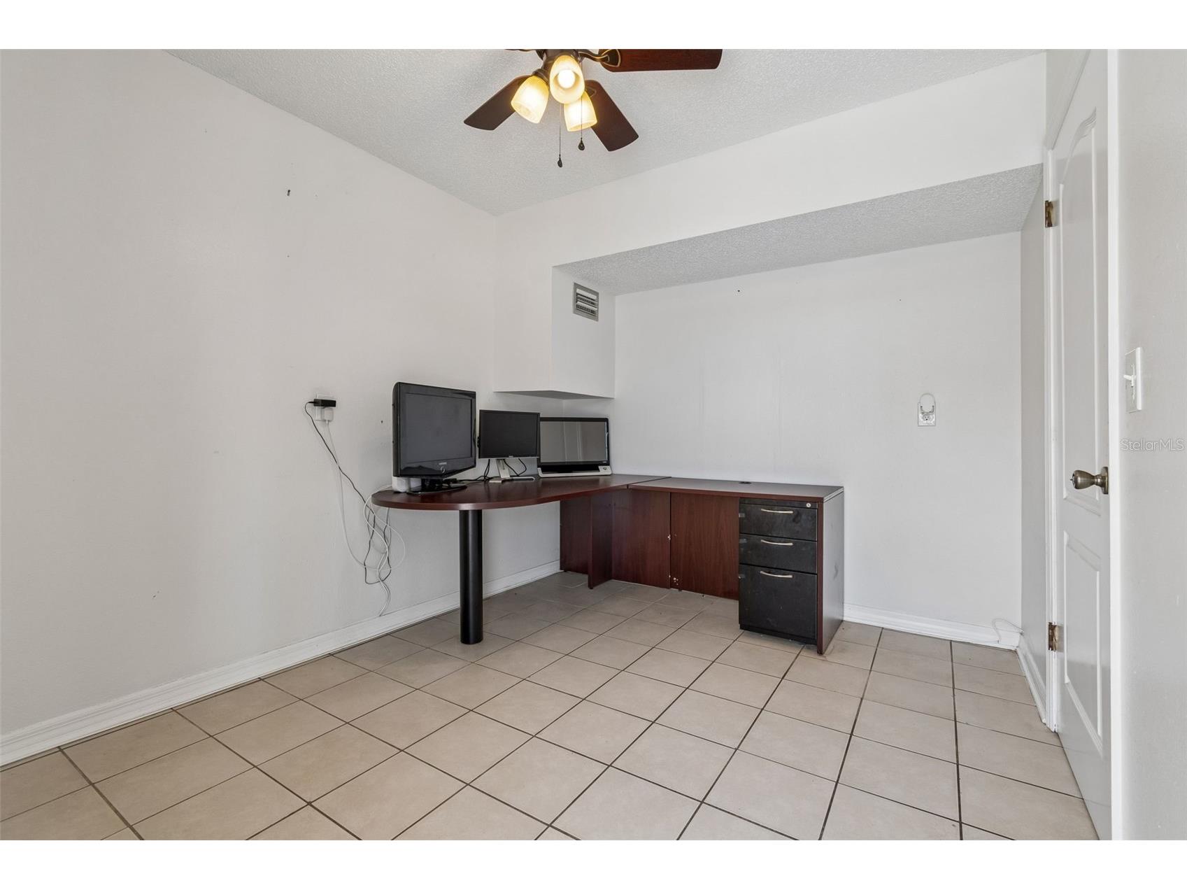 2620 Giant Place Seffner FL 33584 TB8503775 image57
