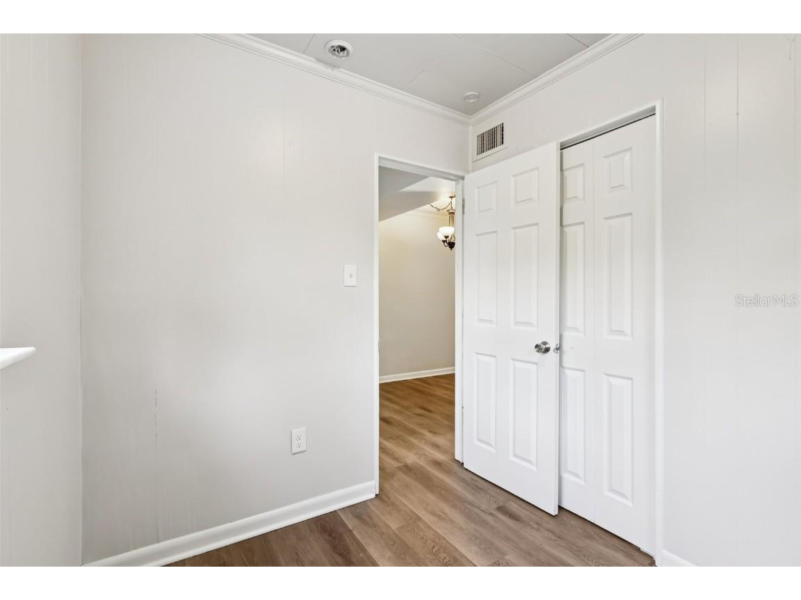 2620 Hawthorne Street Orlando FL 32806 O6348576 image19