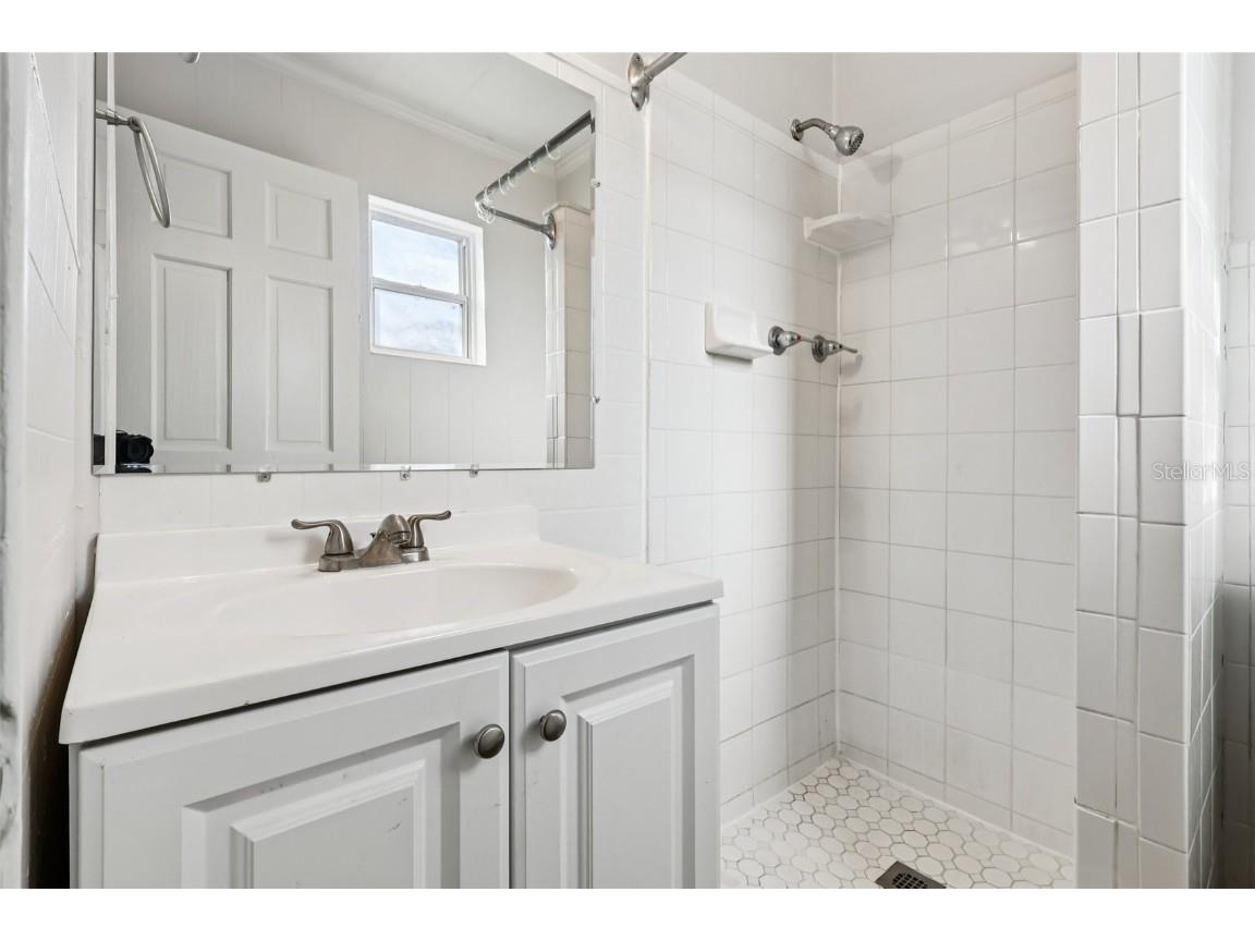 2620 Hawthorne Street Orlando FL 32806 O6348576 image25