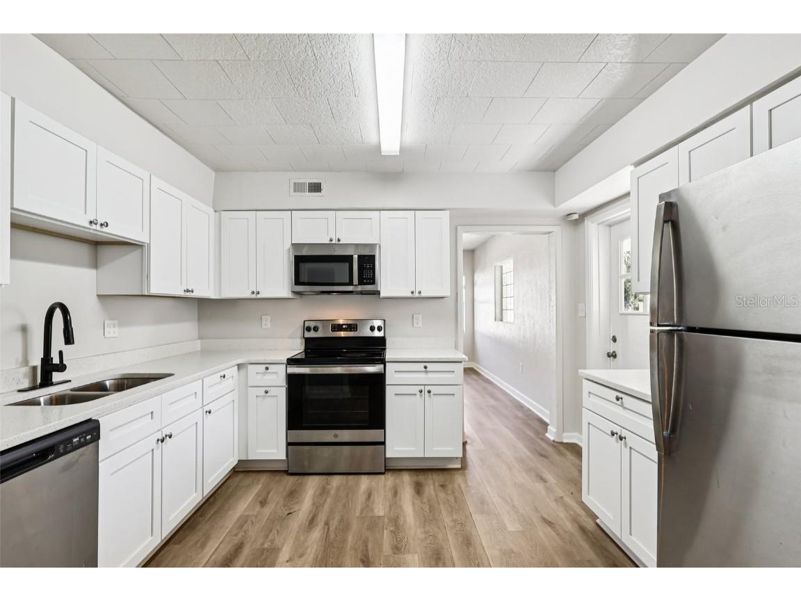 2620 Hawthorne Street Orlando FL 32806 O6348576 image7