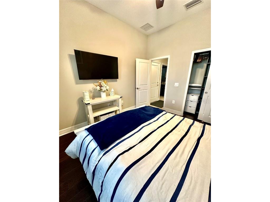 2620 Milford Berry Lane Tampa FL 33618 TB8439419 image41