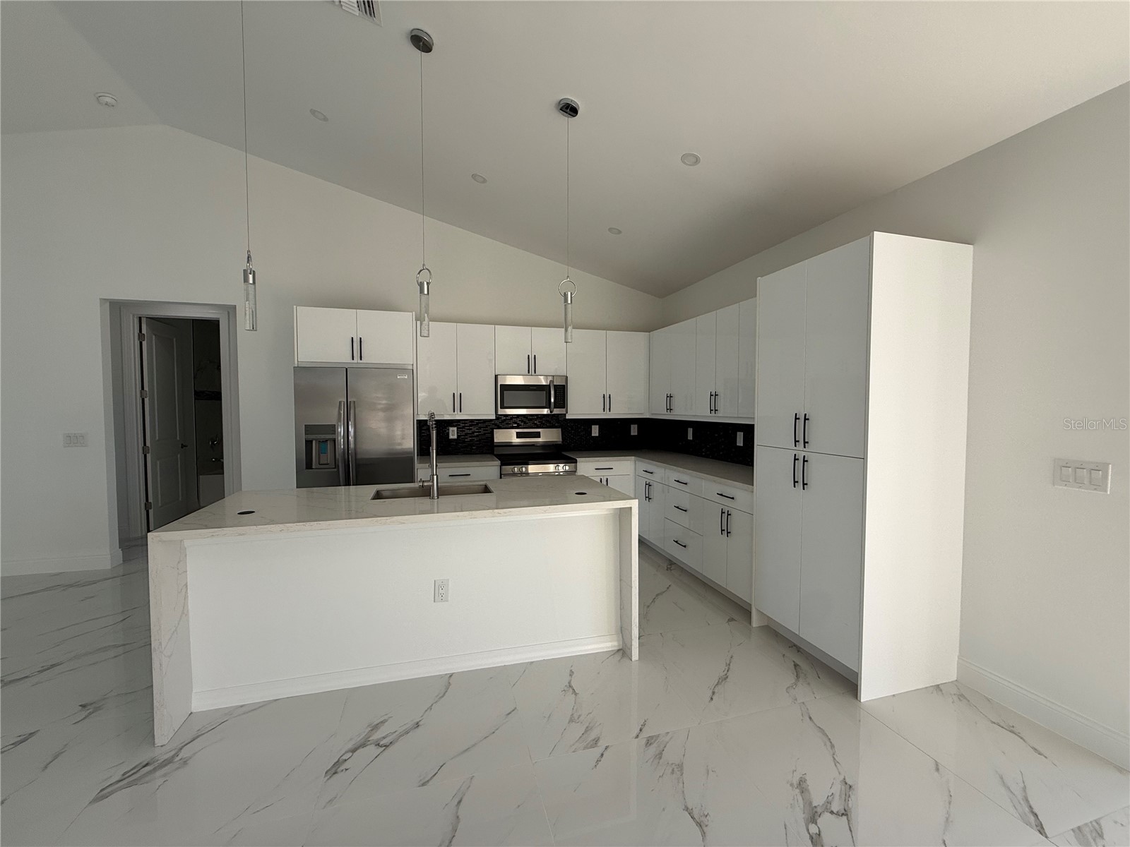 2620 NE 22nd Avenue Cape Coral FL 33909 O6375538 image4