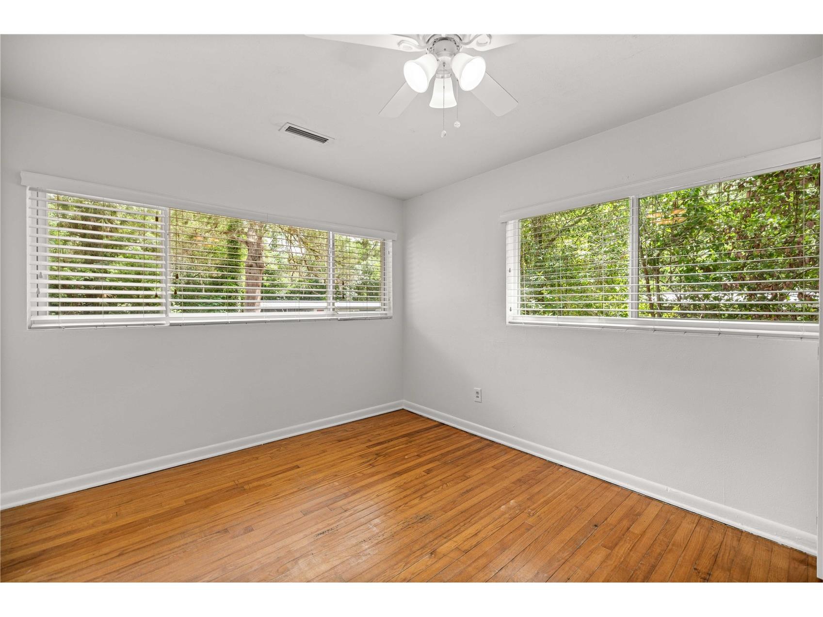 2620 NW 11th Avenue Gainesville FL 32605 TB8501875 image30