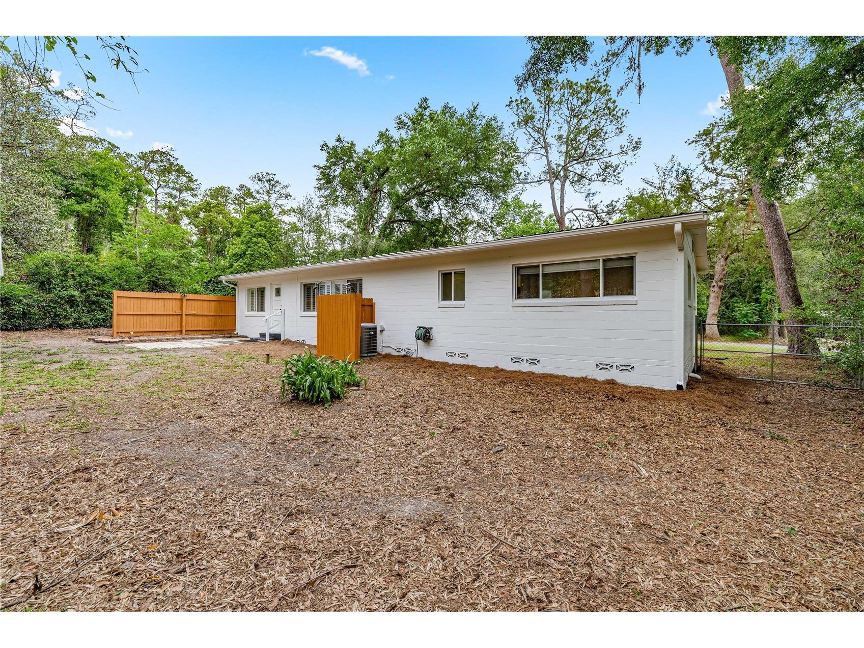 2620 NW 11th Avenue Gainesville FL 32605 TB8501875 image33