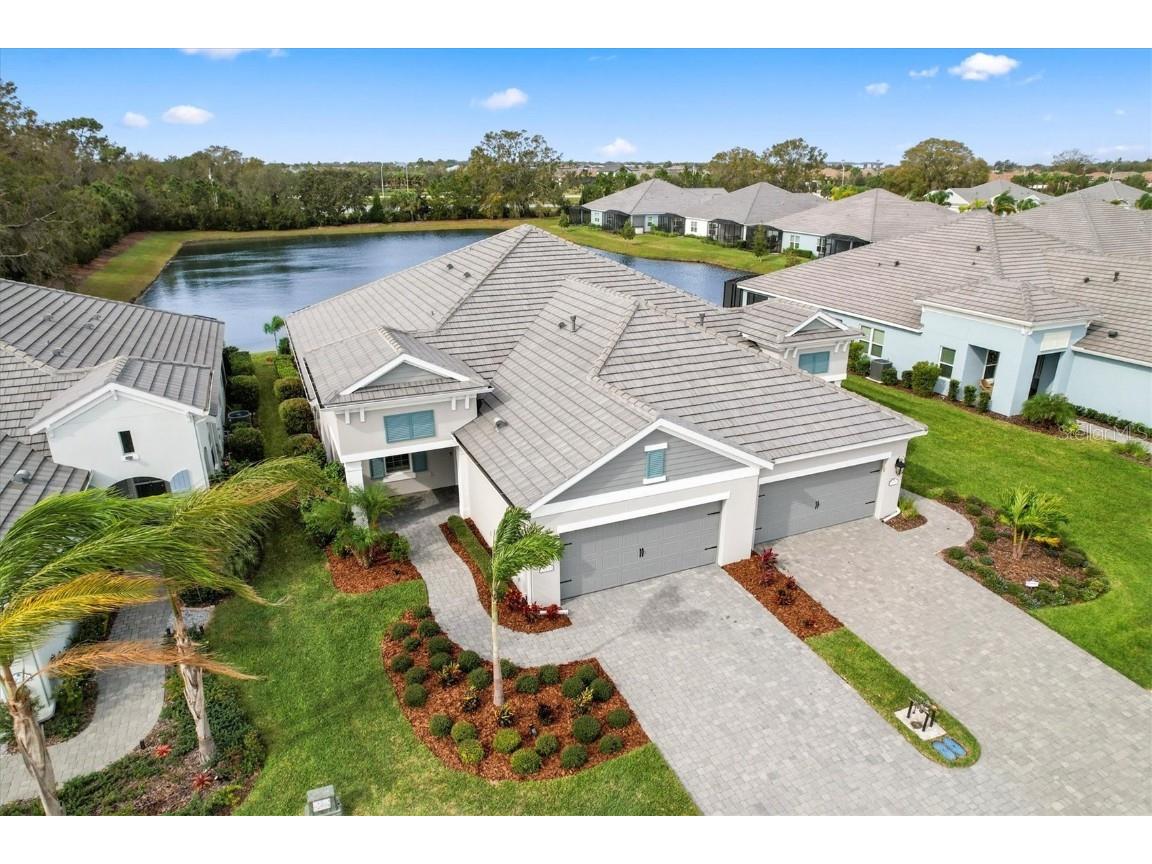 2620 Sapphire Blue Lane Bradenton FL 34211 A4594182 image1