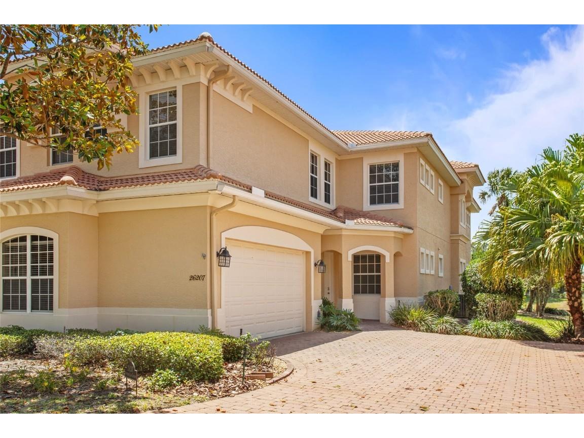 26207 Avenida Las Colinas Howey In The Hills FL 34737 G5095934 image1