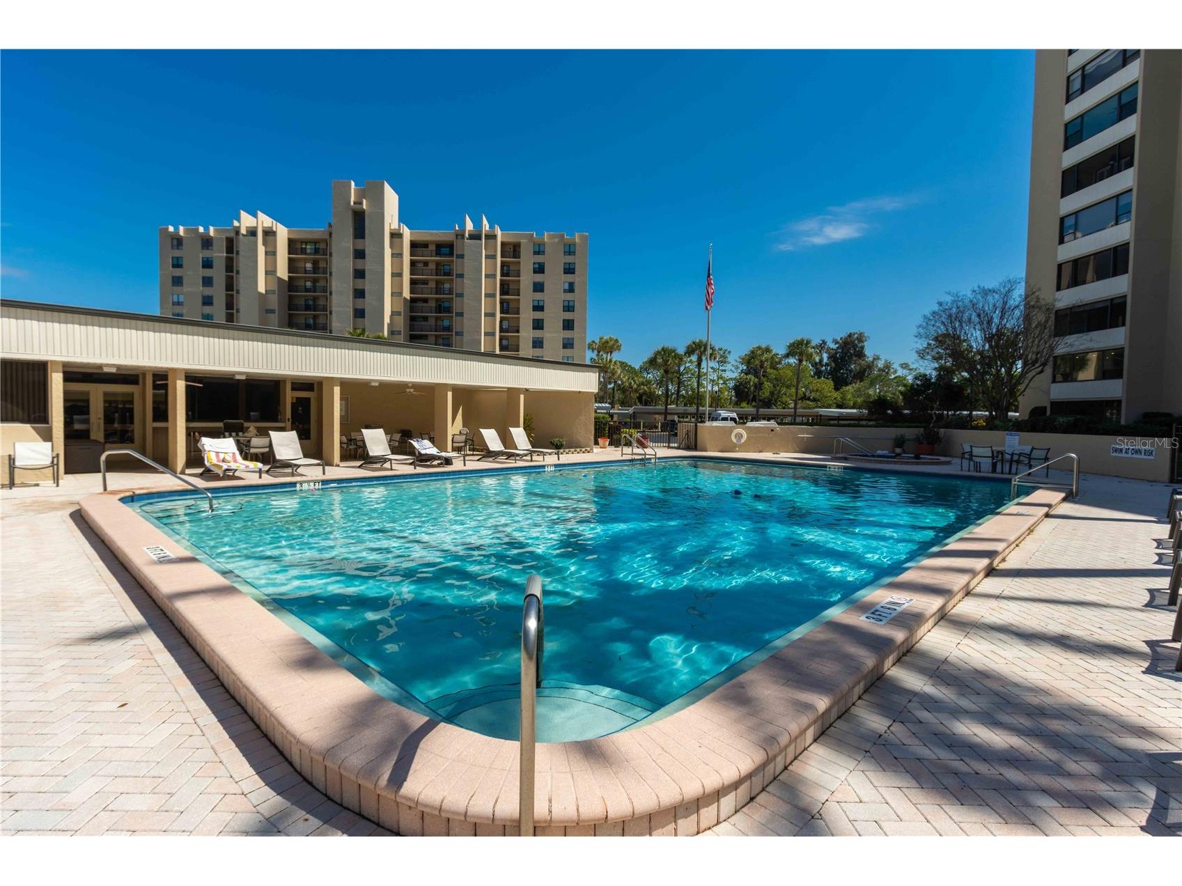 2621 Cove Cay Drive #1003 Clearwater FL 33760 TB8479849 image4
