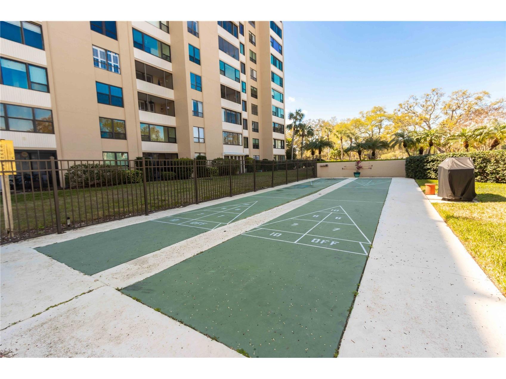 2621 Cove Cay Drive #1003 Clearwater FL 33760 TB8479849 image42