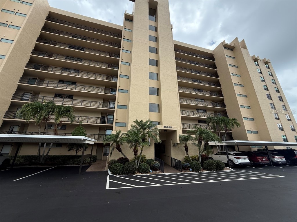 2621 Cove Cay Drive #206 Clearwater FL 33760 TB8385652 image1