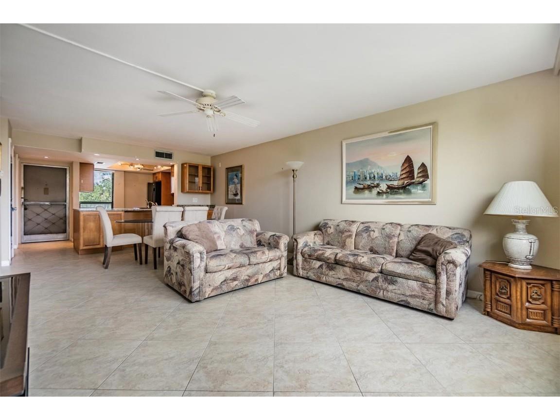 2621 Cove Cay Drive #302 Clearwater FL 33760 - TAMPA BAY TB8394854 image9