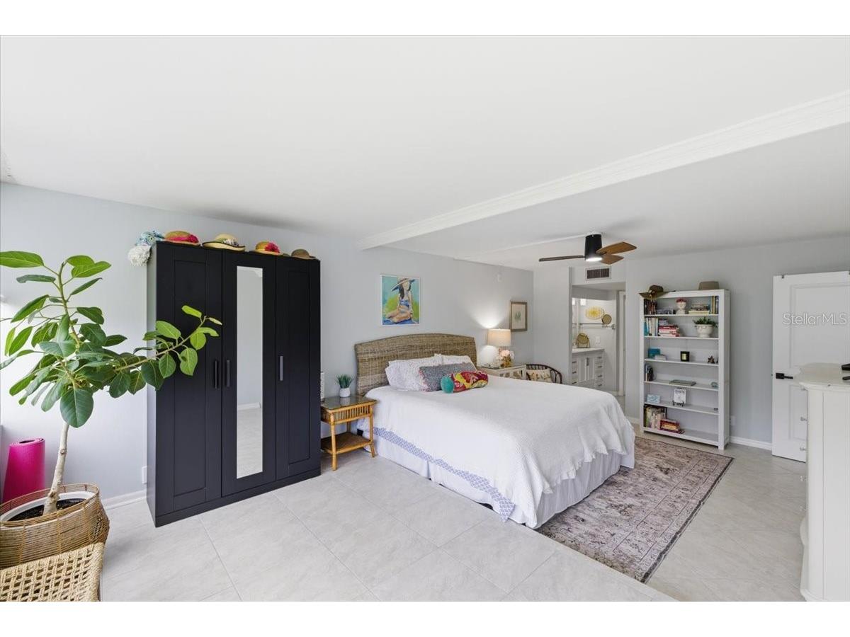 2621 Cove Cay Drive #302 Clearwater FL 33760 TB8508674 image15