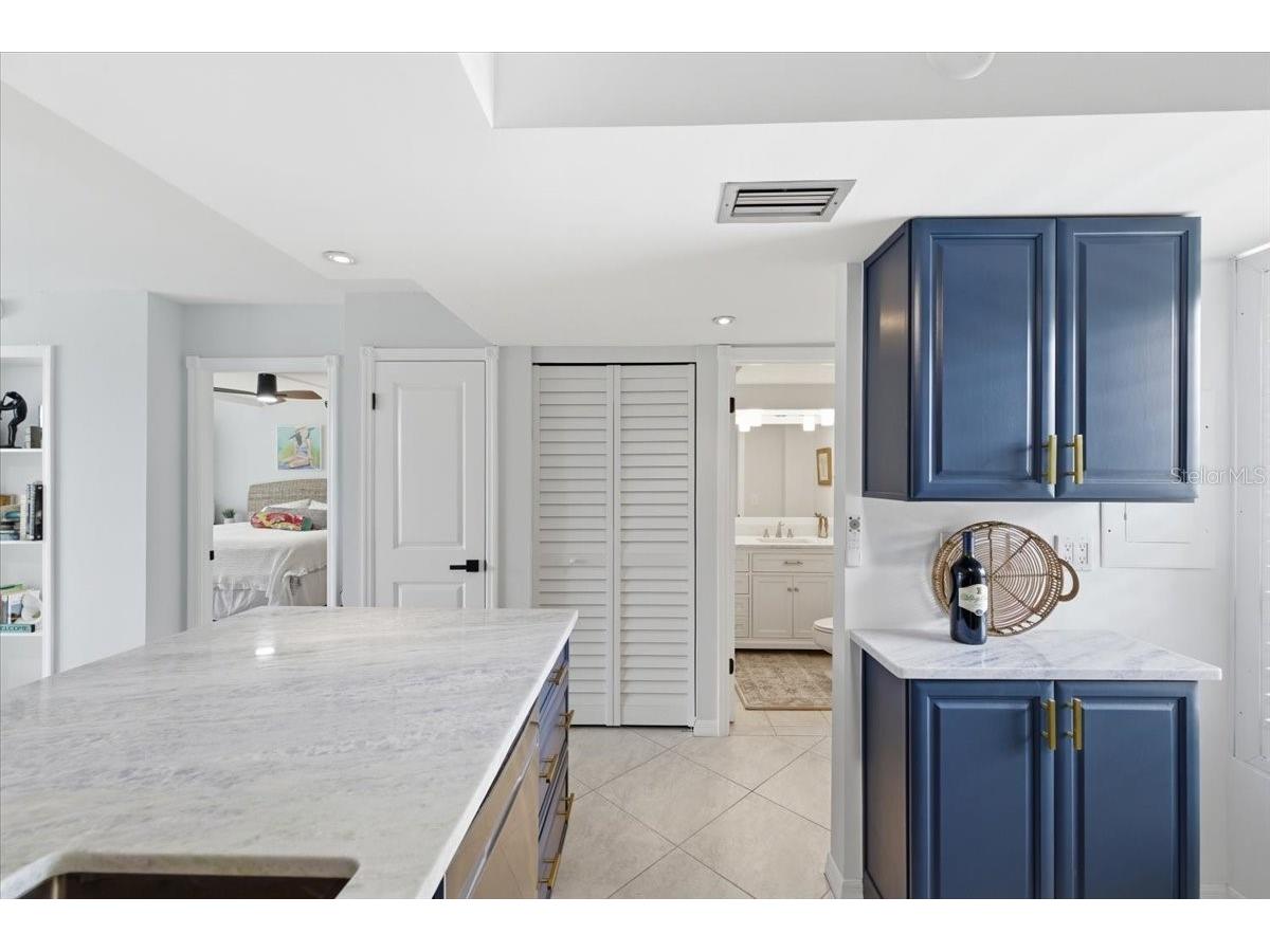 2621 Cove Cay Drive #302 Clearwater FL 33760 TB8508674 image22