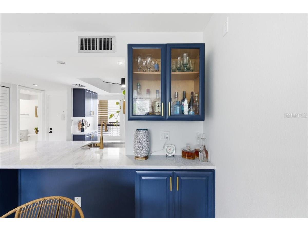 2621 Cove Cay Drive #302 Clearwater FL 33760 TB8508674 image7