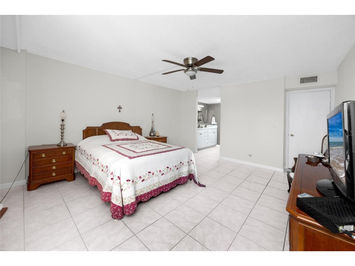 2621 Cove Cay Drive #309 Clearwater FL 33760 - TAMPA BAY TB8396275 image22
