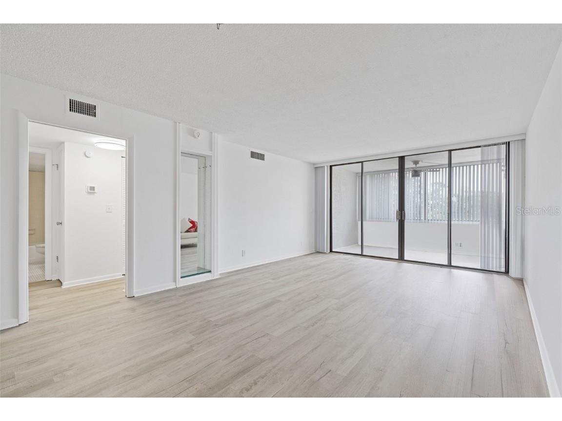 2621 Cove Cay Drive #407 Clearwater FL 33760 - TAMPA BAY TB8413626 image11