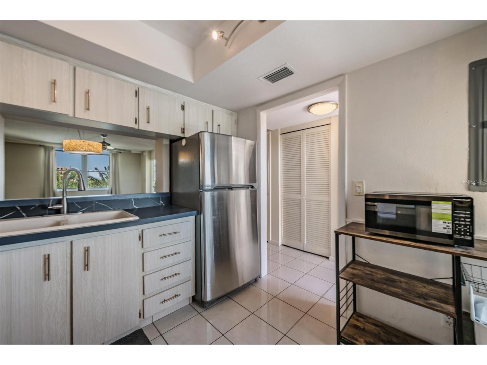2621 Cove Cay Drive #606 Clearwater FL 33760 - TAMPA BAY TB8489841 image10