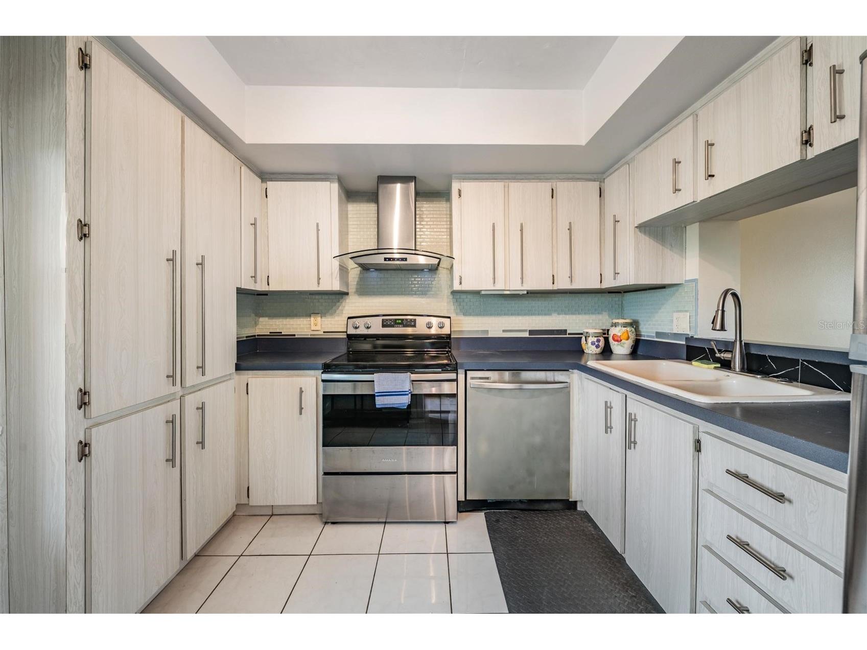 2621 Cove Cay Drive #606 Clearwater FL 33760 - TAMPA BAY TB8489841 image12