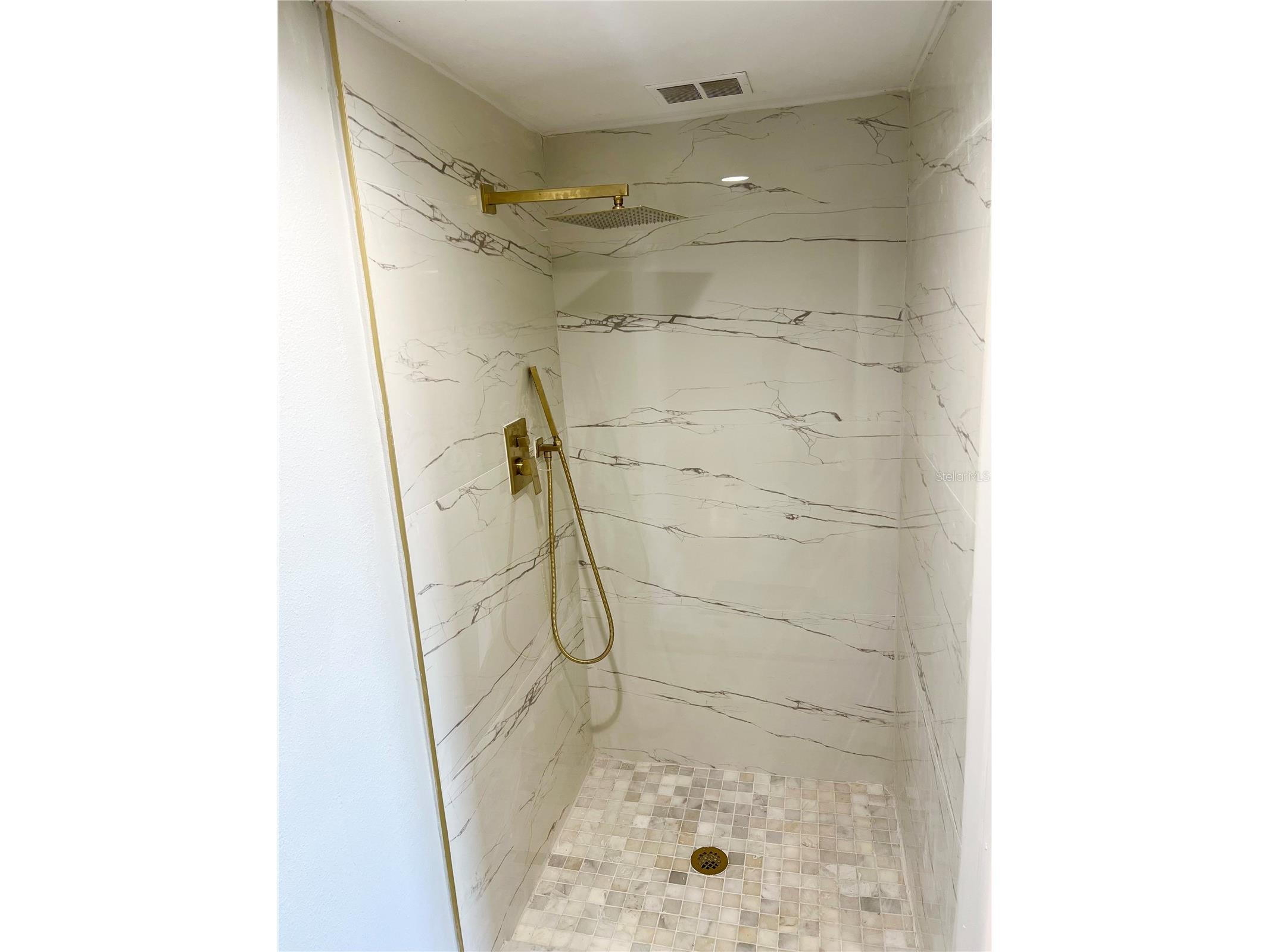 2621 Cove Cay Drive #703 Clearwater FL 33760 TB8464317 image24