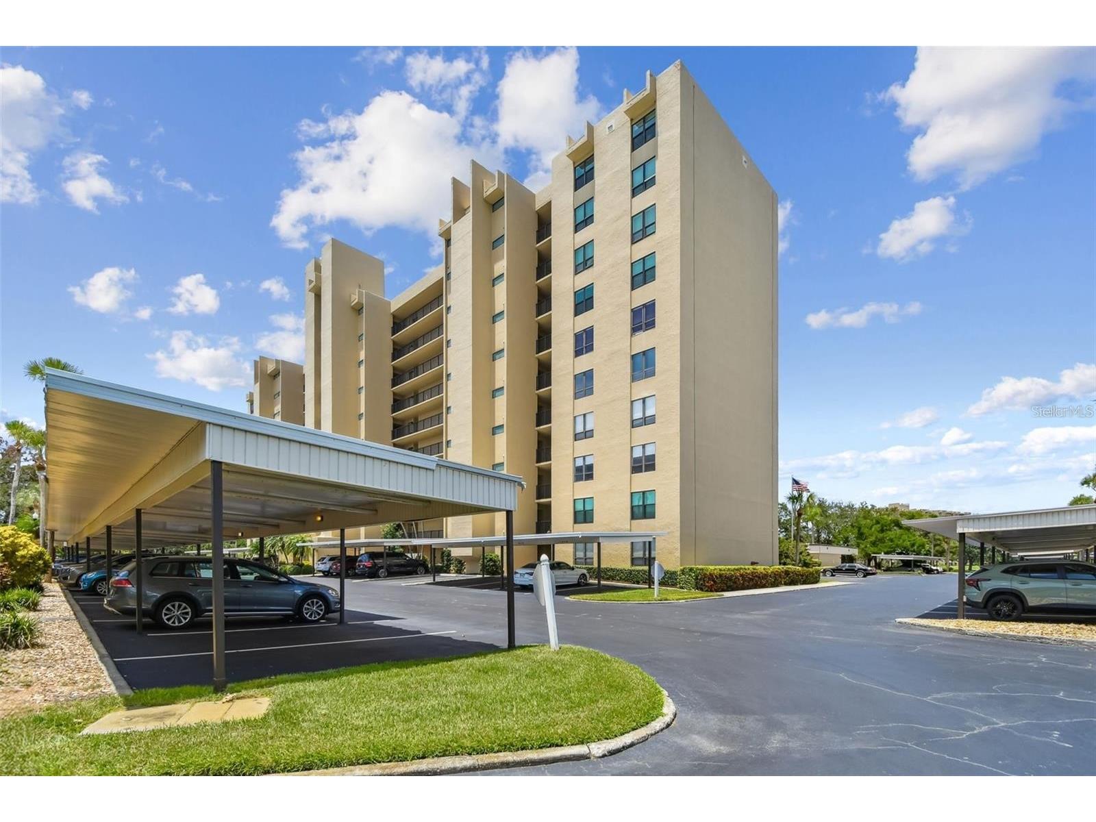 2621 Cove Cay Drive #703 Clearwater FL 33760 TB8464317 image3