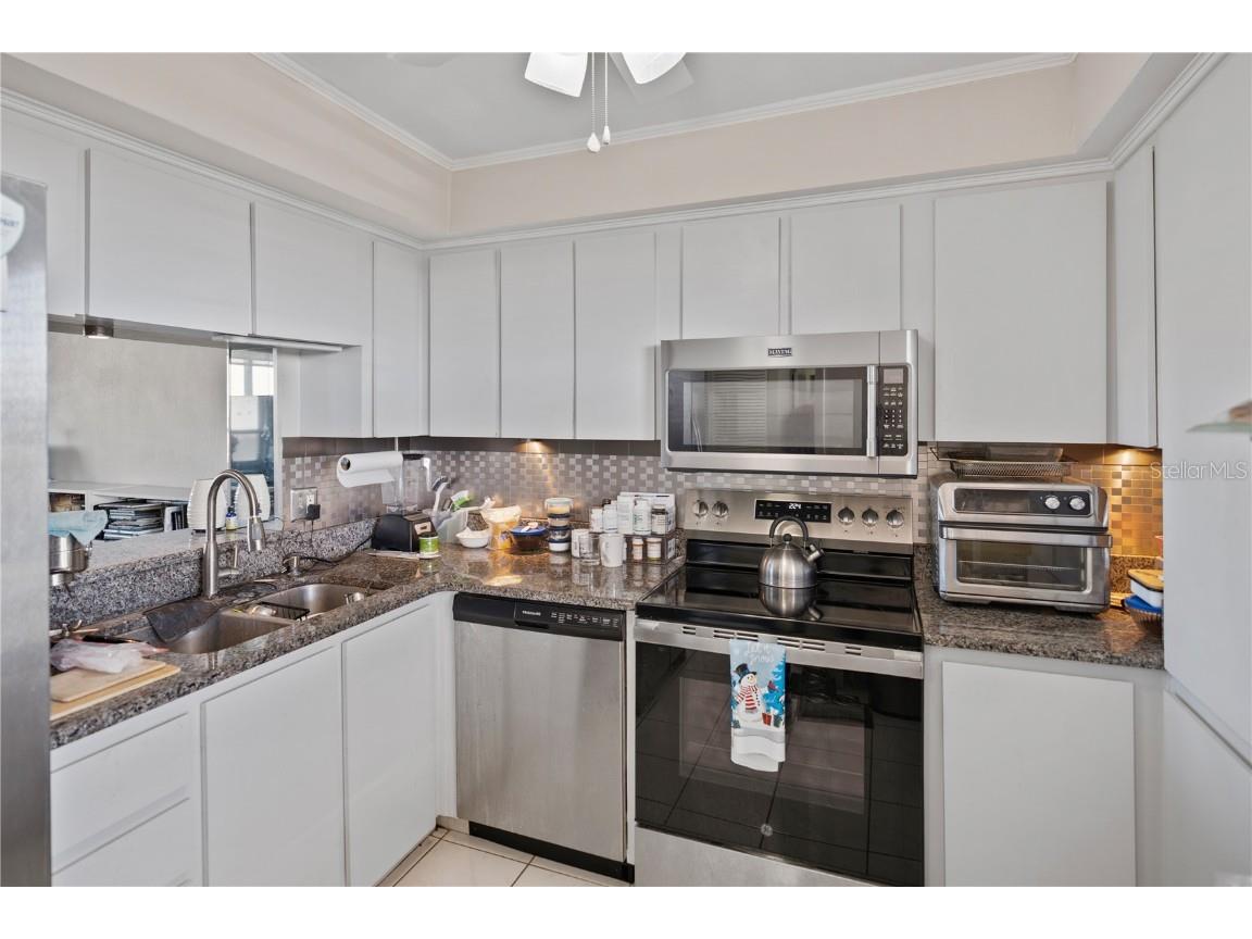 2621 Cove Cay Drive #804 Clearwater FL 33760 TB8450922 image7