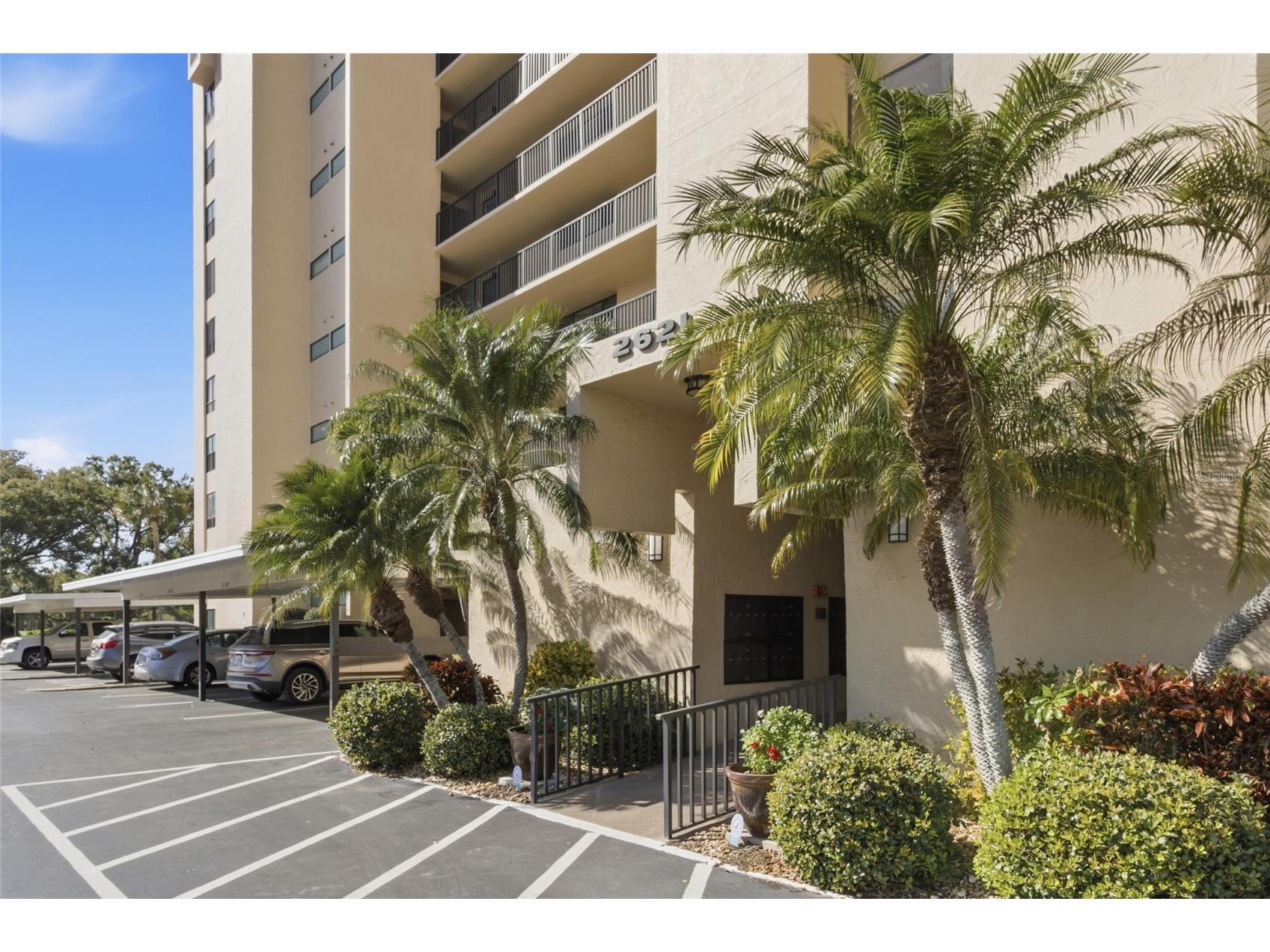 2621 Cove Cay Drive #805 Clearwater FL 33760 TB8484981 image2