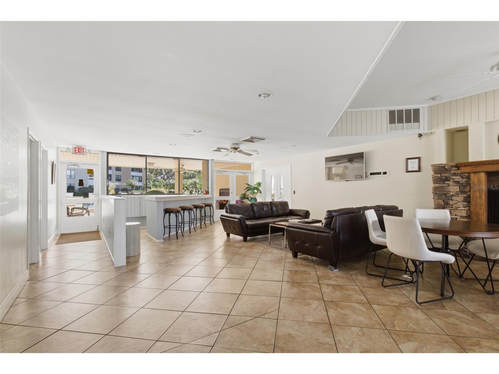 2621 Cove Cay Drive #805 Clearwater FL 33760 TB8484981 image36