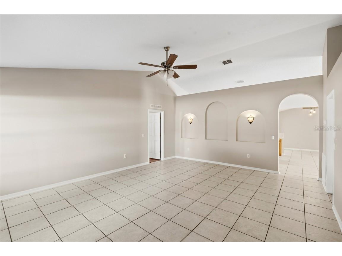 2621 Palmetto Ridge Circle Apopka FL 32712 O6367406 image3