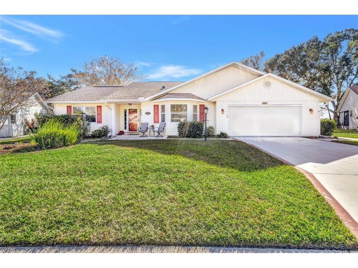 26217 Newcombe Circle Leesburg FL 34748 O6163630 image1